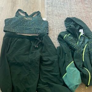 Fabletics set - BRAND NEW NEVER OPENED.